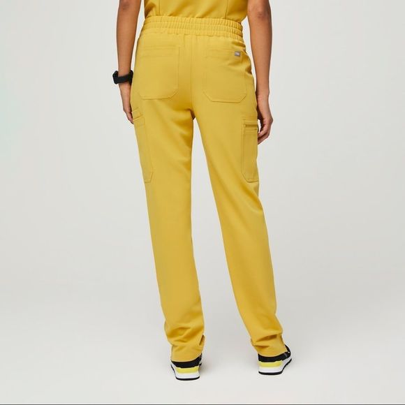 🌟🎉HP🎉🌟 FIGS | (Set of 2) High Waisted Yola™ Scrub Pants - Picture 4 of 4